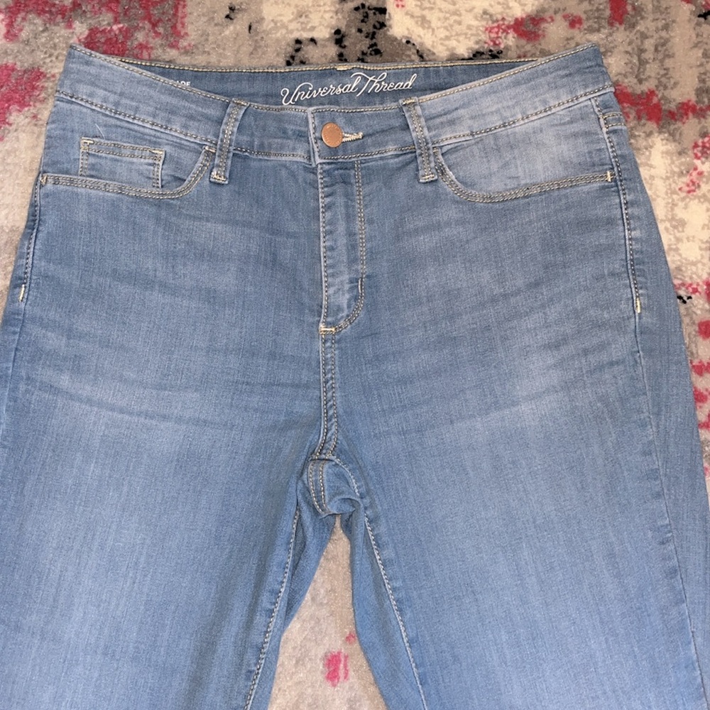 Universal Thread Mid Rise Skinny Jeans 🍁 - Picture 2 of 8